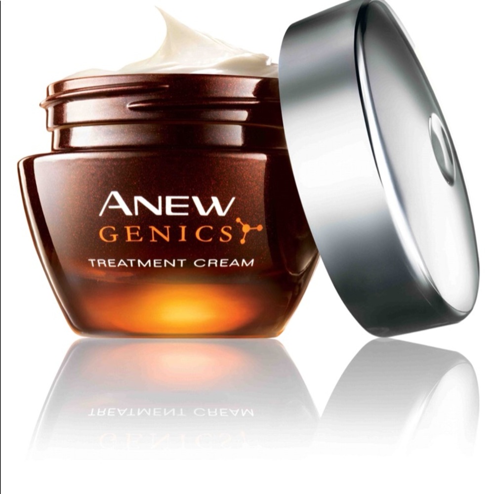 ANEW Genics Treatment Cream